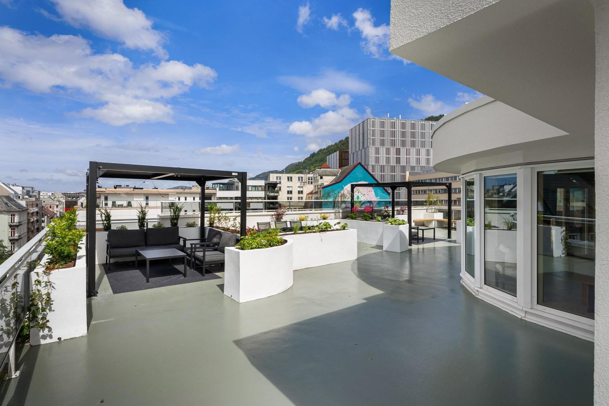 Stay L Urban - Spacious Apartment With Private Terrace Bergen Eksteriør bilde